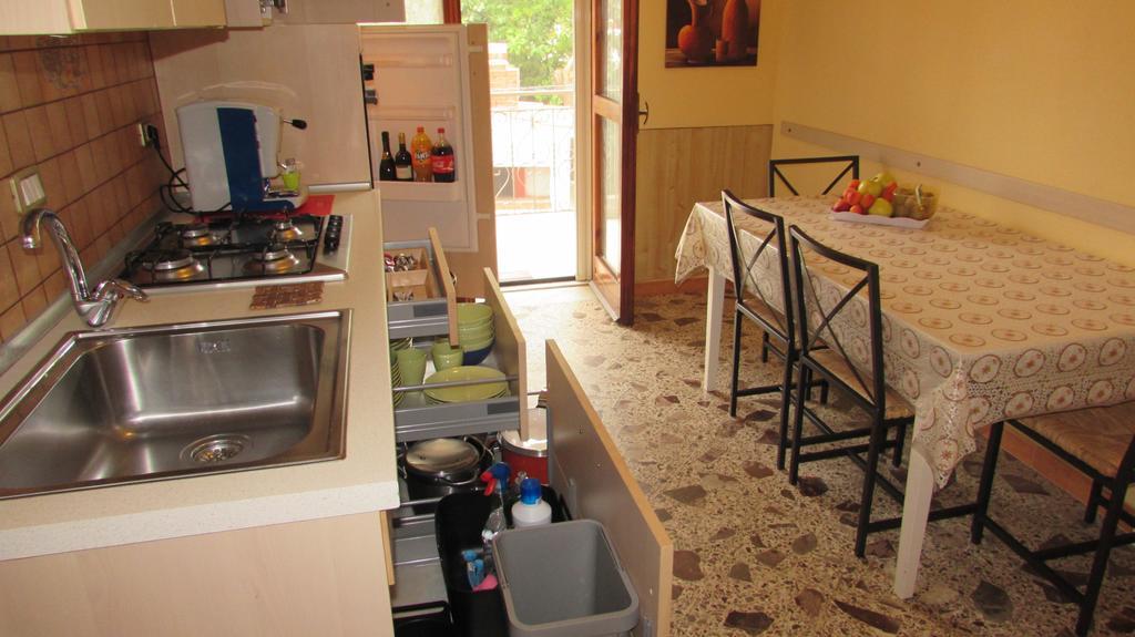 Villa Claudianna Bed&Bike Paestum Bagian luar foto